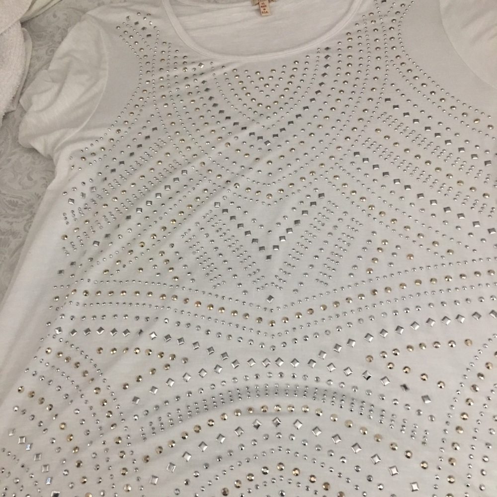 Reba Blouse White Short Sleeve Metal Design Front
